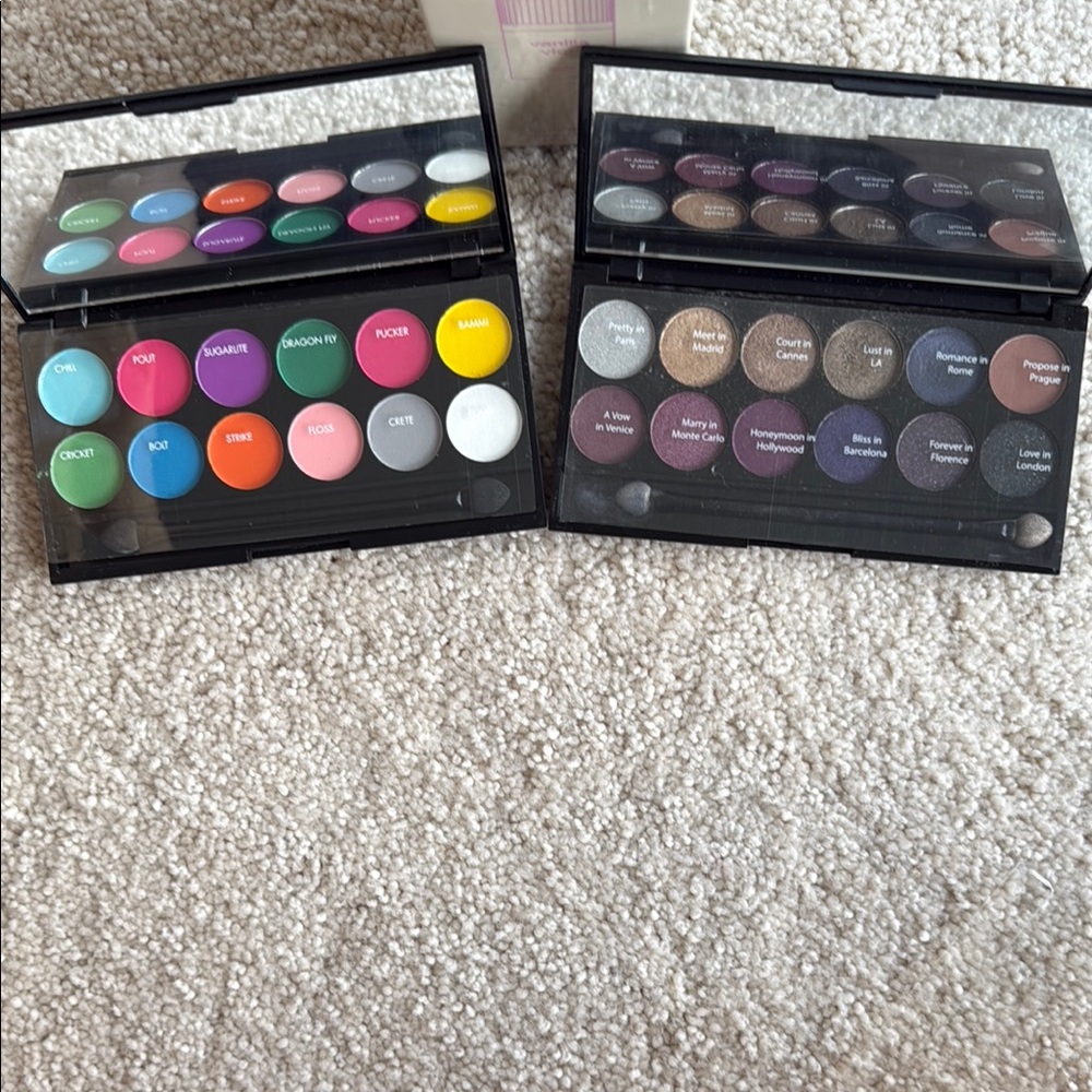 SLEEK MAKEUP- lot of 2 Eyeshadow Palettes with Mirror